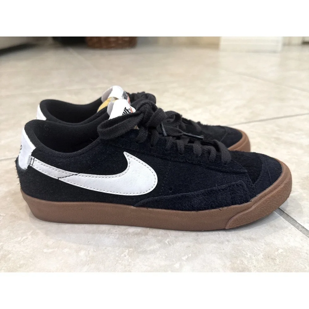 Nike Blazer '77 Vintage Black Gum Suede Low Top‎ Sz 7 Sneakers FQ8060-001 Shoes
